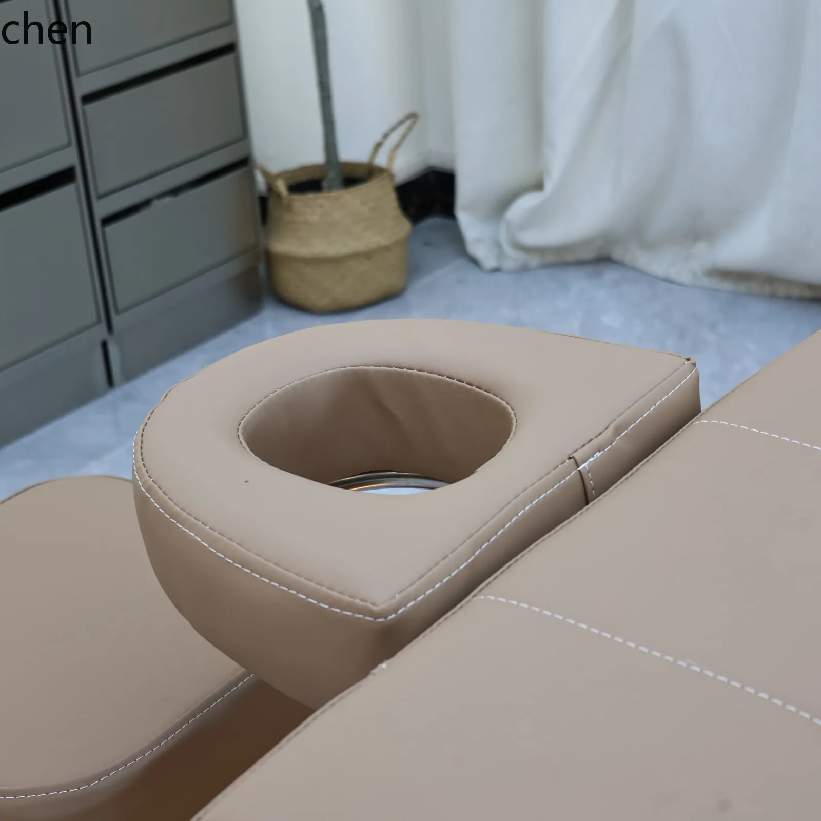 b7- Lit de massage pour salon  - Spa Wellness Beauty avis et prix